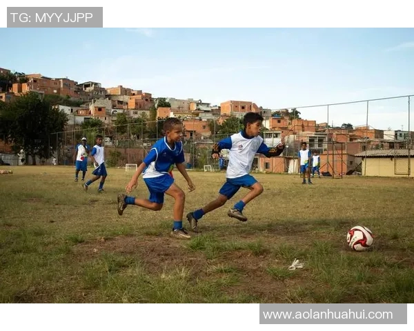 七位足球天才少年如何用才华征服绿茵场展现无限潜力